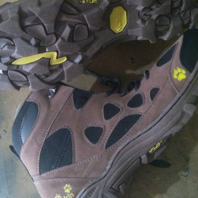 Sepatu Gunung Jack Wolfskin Brown