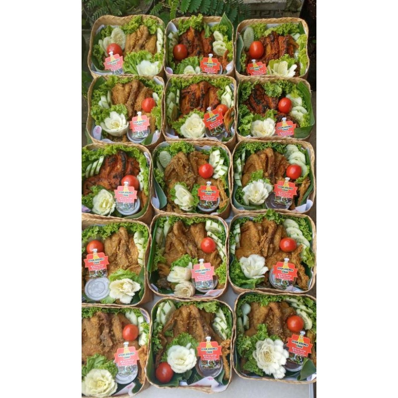 

HAMPERS/PARCEL ayam besek ekonomis