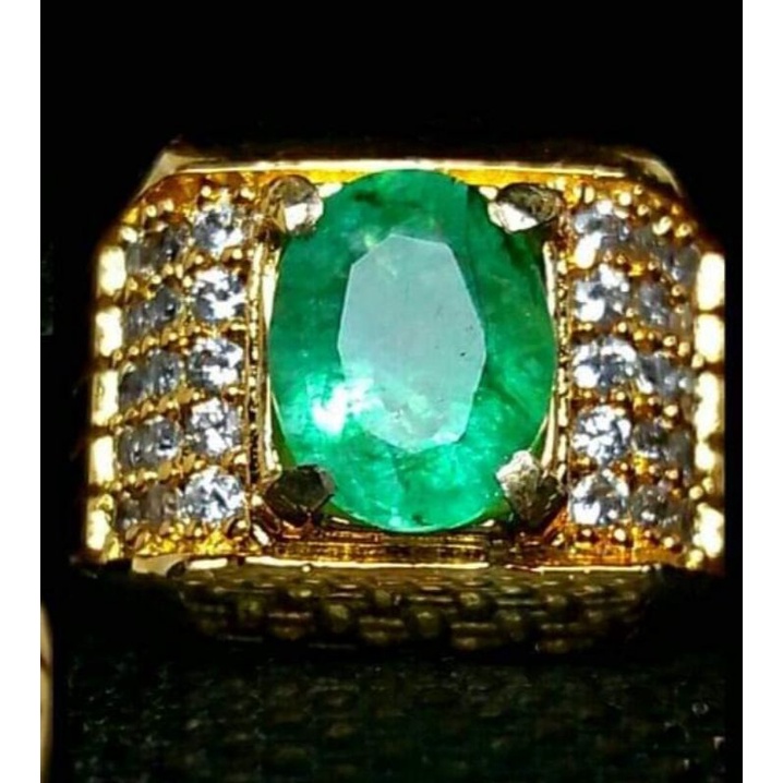 NATURAL GREEN ZAMRUD COLOMBIA LUSTER