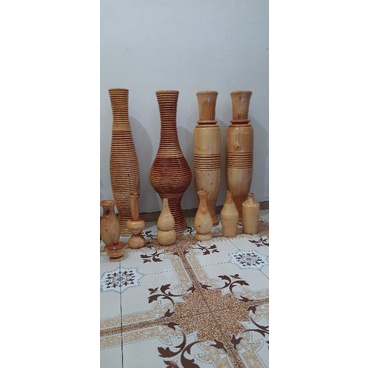 vas bunga/guci kayu