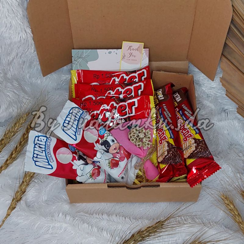 

HAMPRES SNACK MURAH KADO ULANG TAHUN WISUDA GRADUATION SOUVENIR ULANG TAHUN SNACK BOX GIFT - Part 19