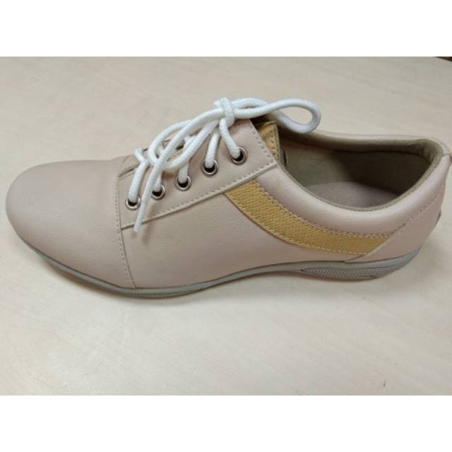 Sneakers wanita cardinal / sneakers cardinal / sepatu tali cardinal