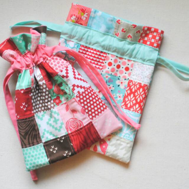 

Souvenir pouch serut murah per pak