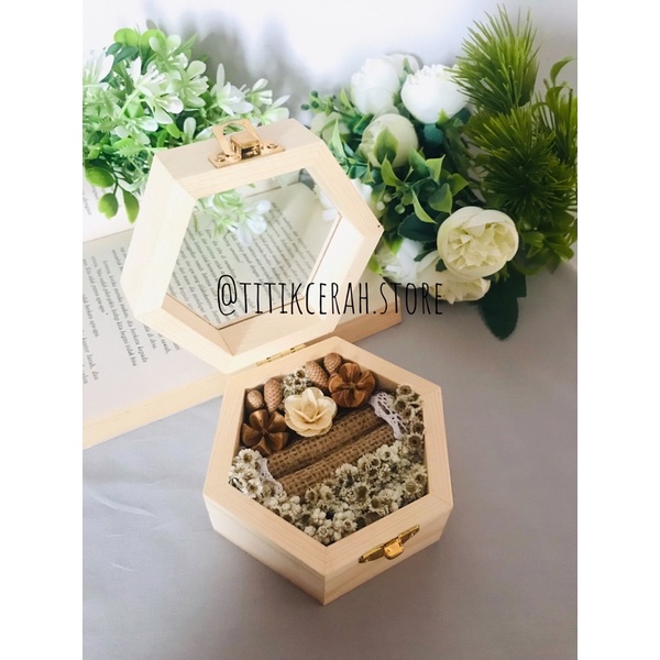RING BOX HEXA RUSTIC/kotak cincin/tempat cincin/kotak cincin pernikahan/tempat cincin pernikahan/rin