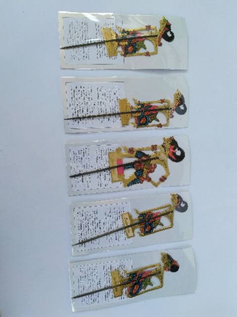 (BISA COD) SOUVENIR MINIATUR WAYANG KULIT PANDAWA LIMA MINI SUNDUK 10x5 cm - BOOKMARK KULIT SAPI