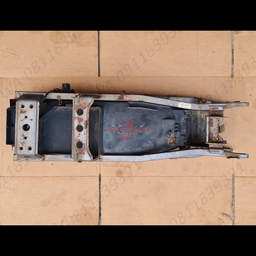 sub frame NSR 125 HORNET rear fender jatayu motor 180953 C6