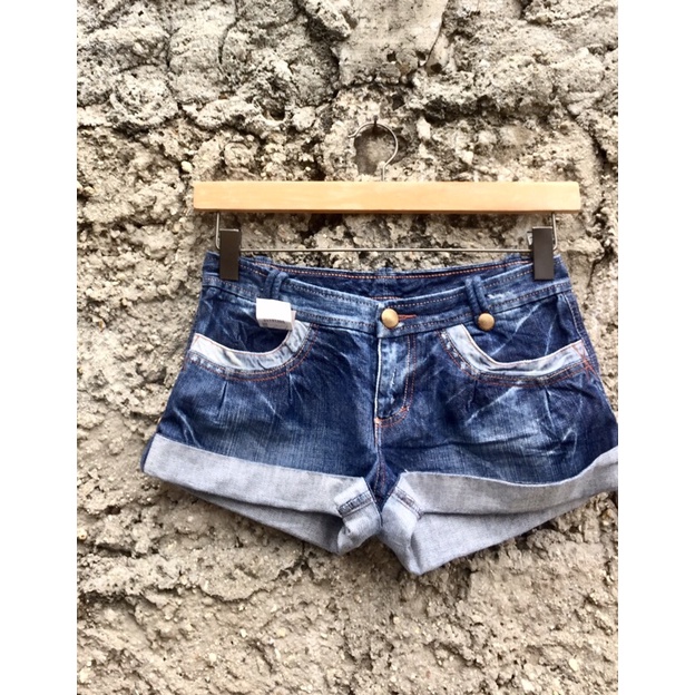 celana jeans pendek wanita armani exchange made in hongkong