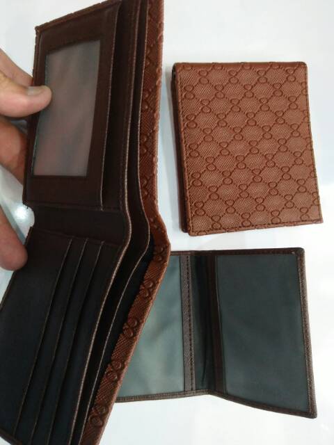 Dompet pendek lipat cowok lokal emboss