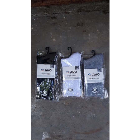 kaos kaki avo pendek