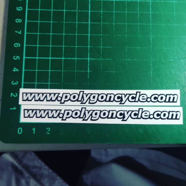 

Sticker Cutting Polygon v.2