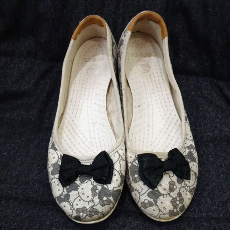 SEPATU CROCS HELLO KITTY PRELOVED ORIGINAL