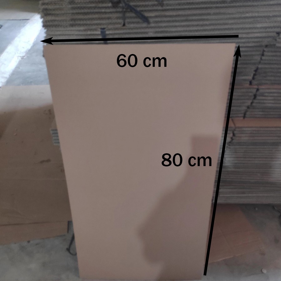 

Kardus - Layer - Polos - Double Wall (4 mm) - 80x60cm