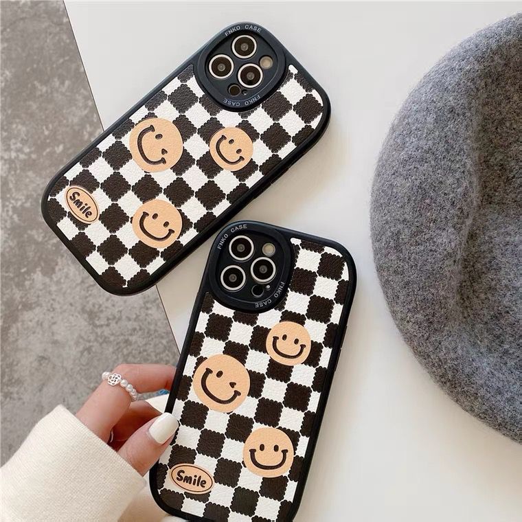 [TPC] Phone Case IPHONE 6 6S 7 8 PLUS X XS MAX XR 11 12 13 PRO MAX BLACK SMILE Casing Lucu Korean IP025