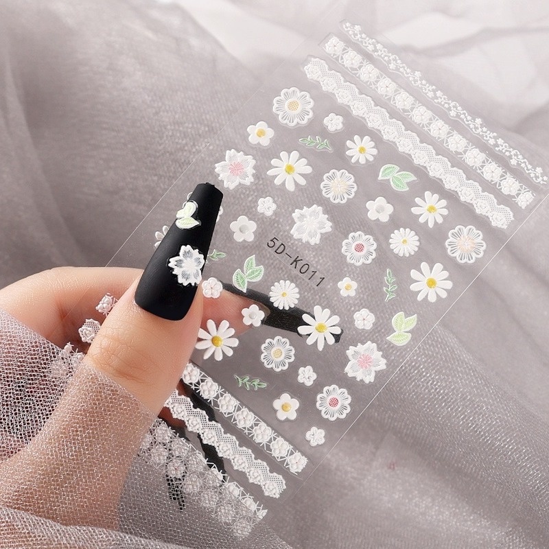 1 Lembar Stiker Kuku Motif Renda Bunga 5d Warna Hitam Putih Bahan Akrilik Untuk Dekorasi Manicure