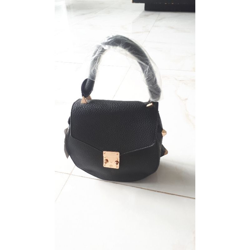 NEGO TAS PERNAH BARU SLING MINI HITAM NO BRAND