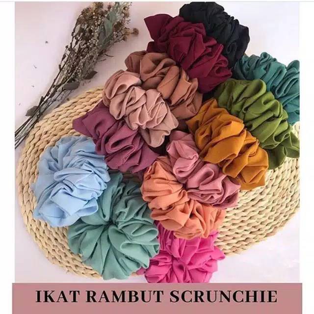 BEST MURAH 1 KG MUAT 25 PCS // Fluffy Scrunchie warna random