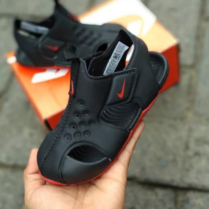 sandal sepatu nike