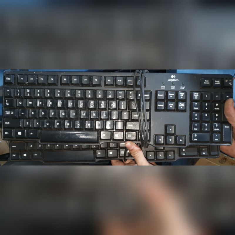 keyboard ps2 merek campur kondisi ok garansi 1 bulan