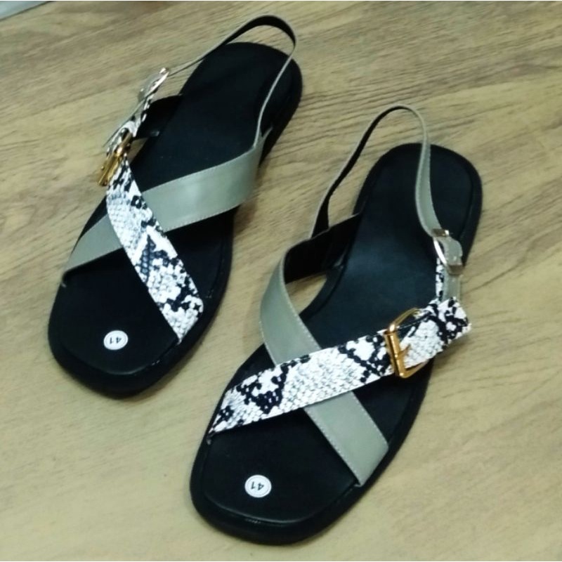 SENDAL FLAT TALY SILANG MOTIF ULAR SENDAL FASHION WANITA