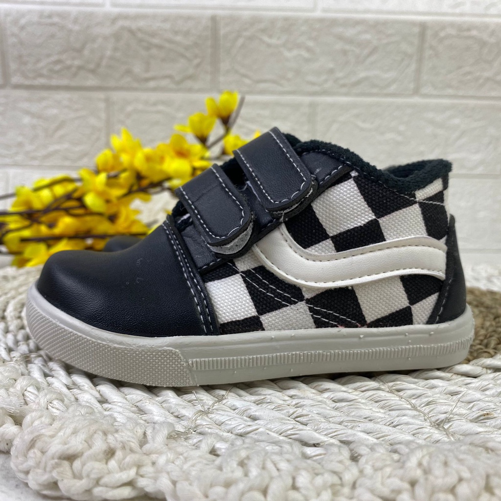 mandirishoesstore-SEPATU SNEAKER ANAK PEREMPUAN LAKI-LAKI FAY27