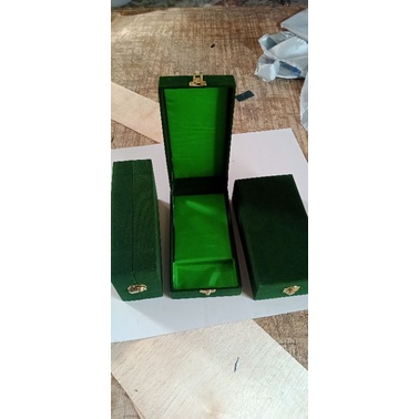 

RB box plakat buludru ukuran costum