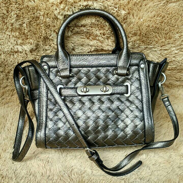 Best Seller Tas Fashion Wanita Branded Swagger Webe Rajut Anyam Warna Silver