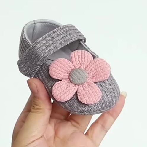 Prewalker Sepatu Bayi Perempuan Aksen Bunga FLOWER BLOOM