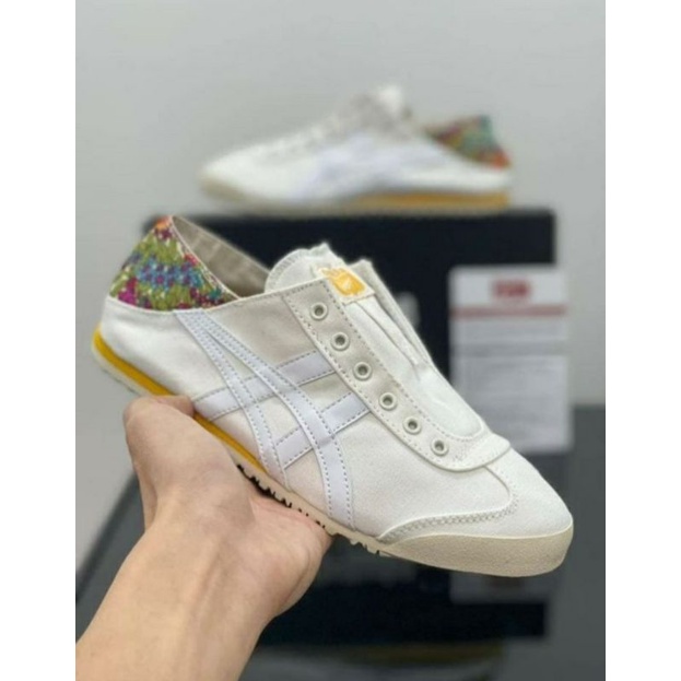 slip on onitsuka tiger