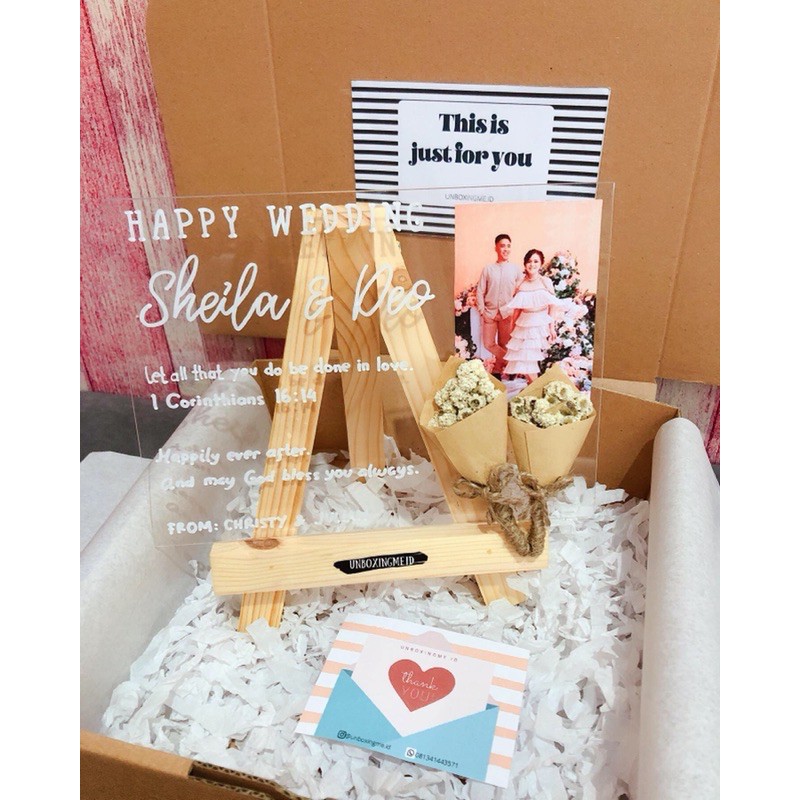 

hampers gift box kado ultah kado wisuda kado wedding