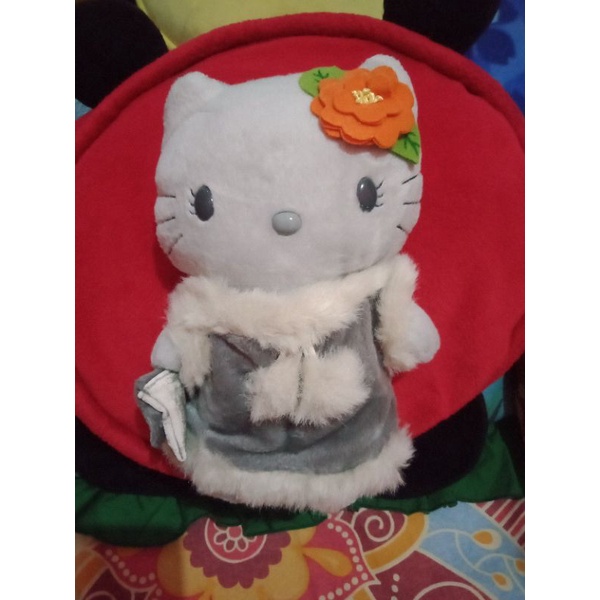 Mainan boneka Hello Kitty (HK), Winnie the Pooh, Donald duck mcd preloved