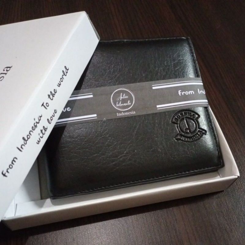 [[anton hilmanto]] dompet pria mahmud standar embos #dompet #dompetpria #dompetlokal #dompetpria-Hitam plus box