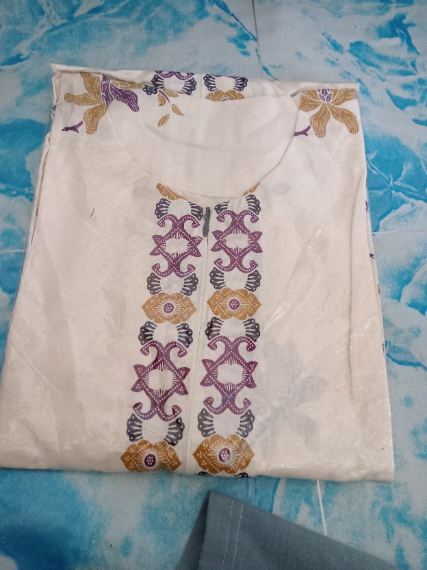 Grosir Terlaris Genes Jelita Tunic Navbor Yelbor Whitbor Creambor Tunik Batik Modern