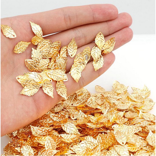 50Pcs Liontin Bentuk Daun Bahan Logam Ukuran 10x18mm Untuk Membuat Perhiasan Anting Charms