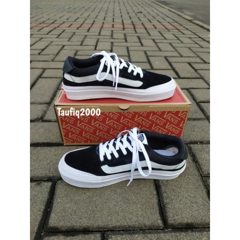 Sepatu Vans STYLE 112 PRO PREMIUM