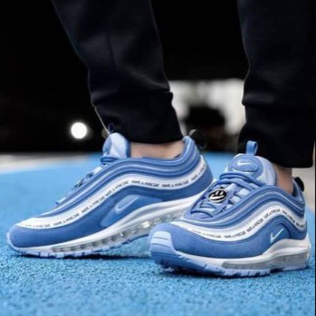 have a nike day mens shoes