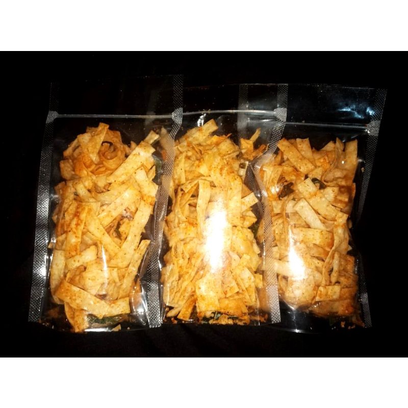 

PANGSIT GORENG PEDAS DAUN JERUK 80 GRAM