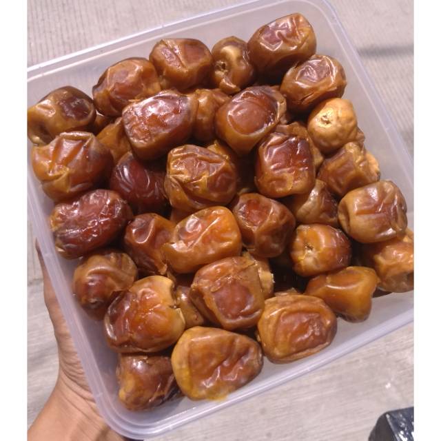 

Kurma Sukkari 1 kg