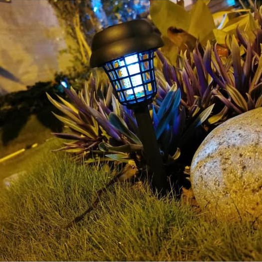 XF - 6006 Lampu Solar Taman / Lampu Taman Outdoor Tenaga Surya / Lampu Tenaga Surya