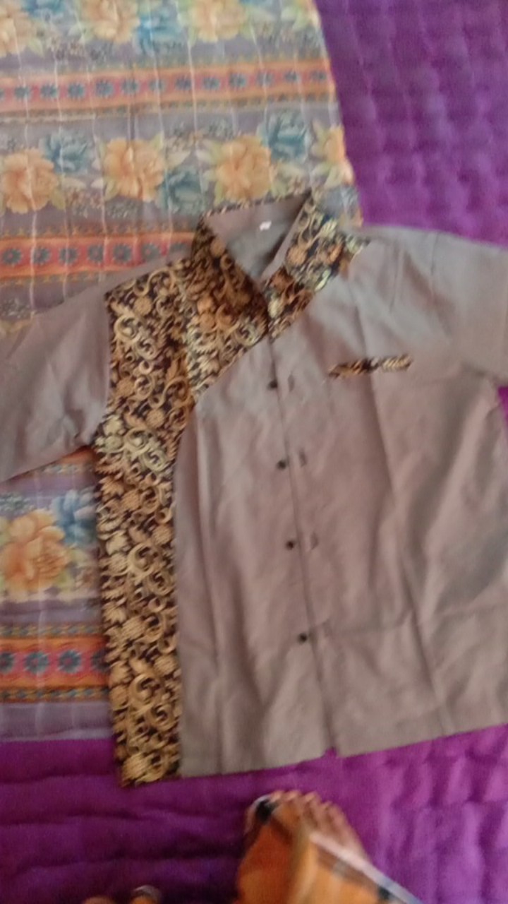 Kemeja Pria Kasual Lengan Pendek Motif Slempang Maron Hitam Abu Size M L Xl