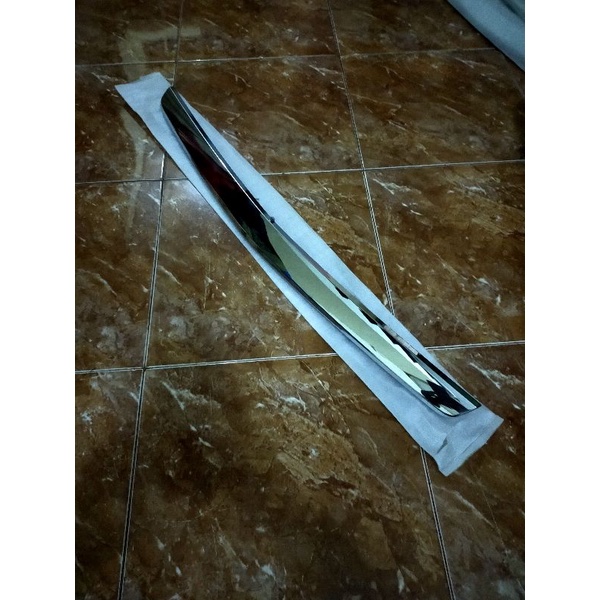 List Chrome Bumper Depan Bagian Bawah Suzuki APV Arena Original