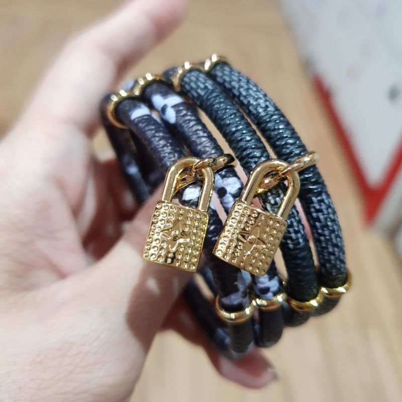 Promo Gelang Kulit Premium Quality Motif elv. Tidak karatan Bracelet Branded Band import Premium Quality Anti karat Gelang tangan kulit fashion 8827