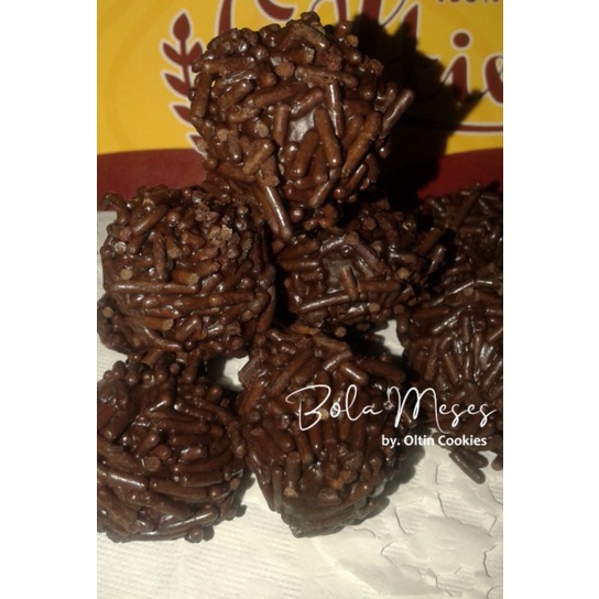 

bola bola meses - coklat rambutan