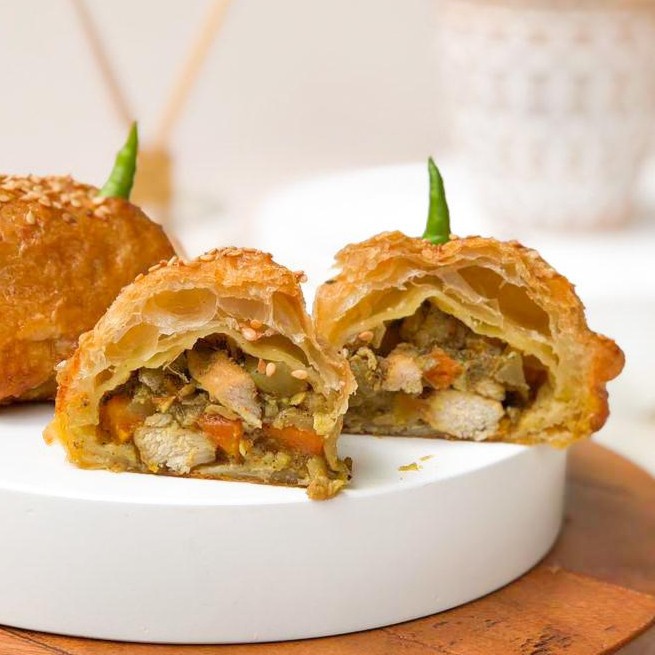 

Singapore Curry Puff