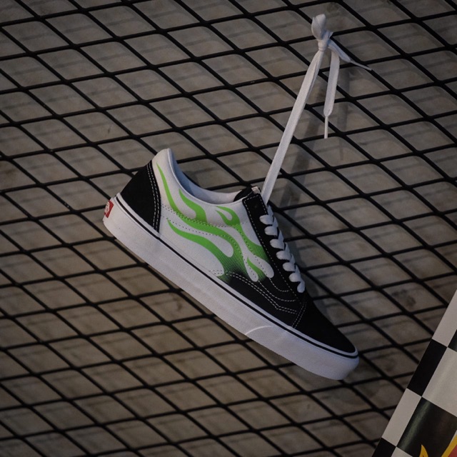 Vans Oldskool Flame Black True White