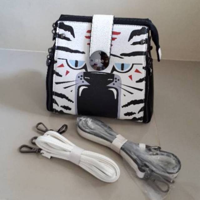 Gosh MULTI FUNGSI READY art 158 white