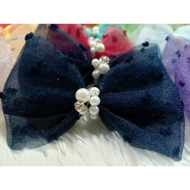 Aplikasi bow pearly organza dotti