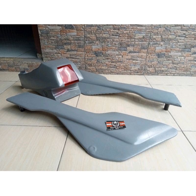 body samping dan body belakang rgr sprinter