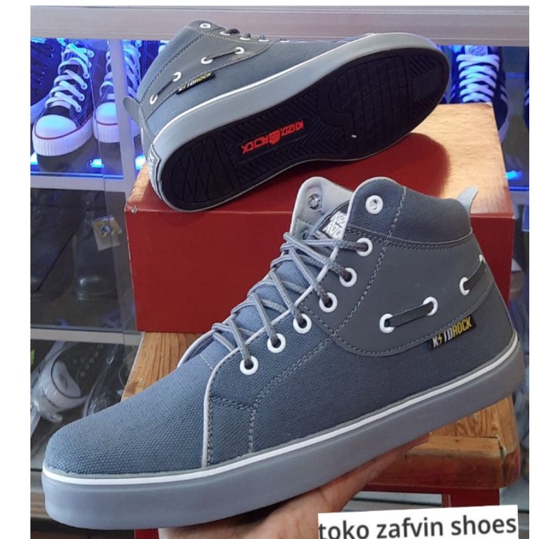 Sepatu Sneakers Pria Sepatu Sneakers boot Pria Terlaris