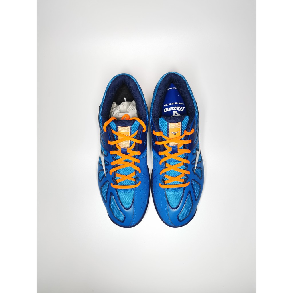 mizuno wave smash lo4