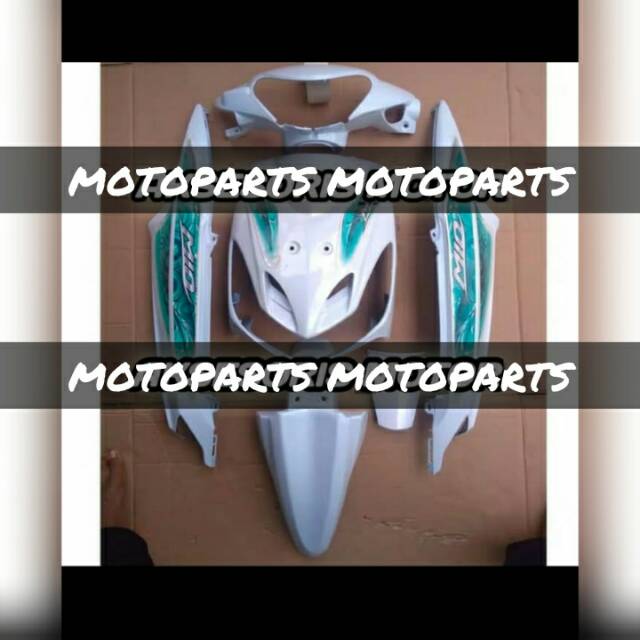 Cover body mio smile putih